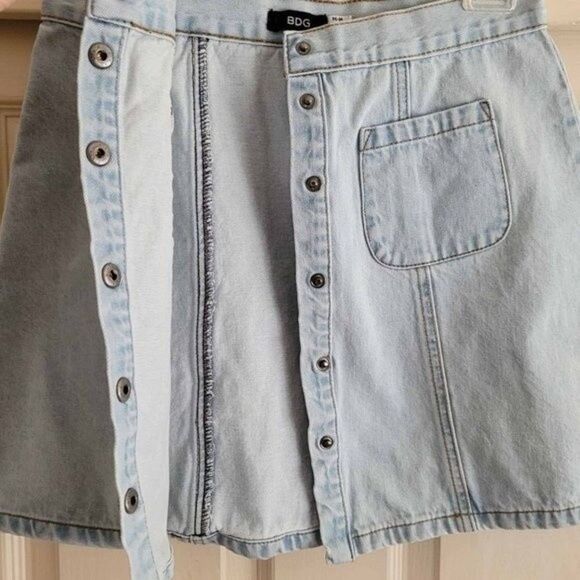 BDG Urban Outfitters Cotton Denim Jean Mini Skirt Snap Buttons Front Size M - Picture 7 of 9